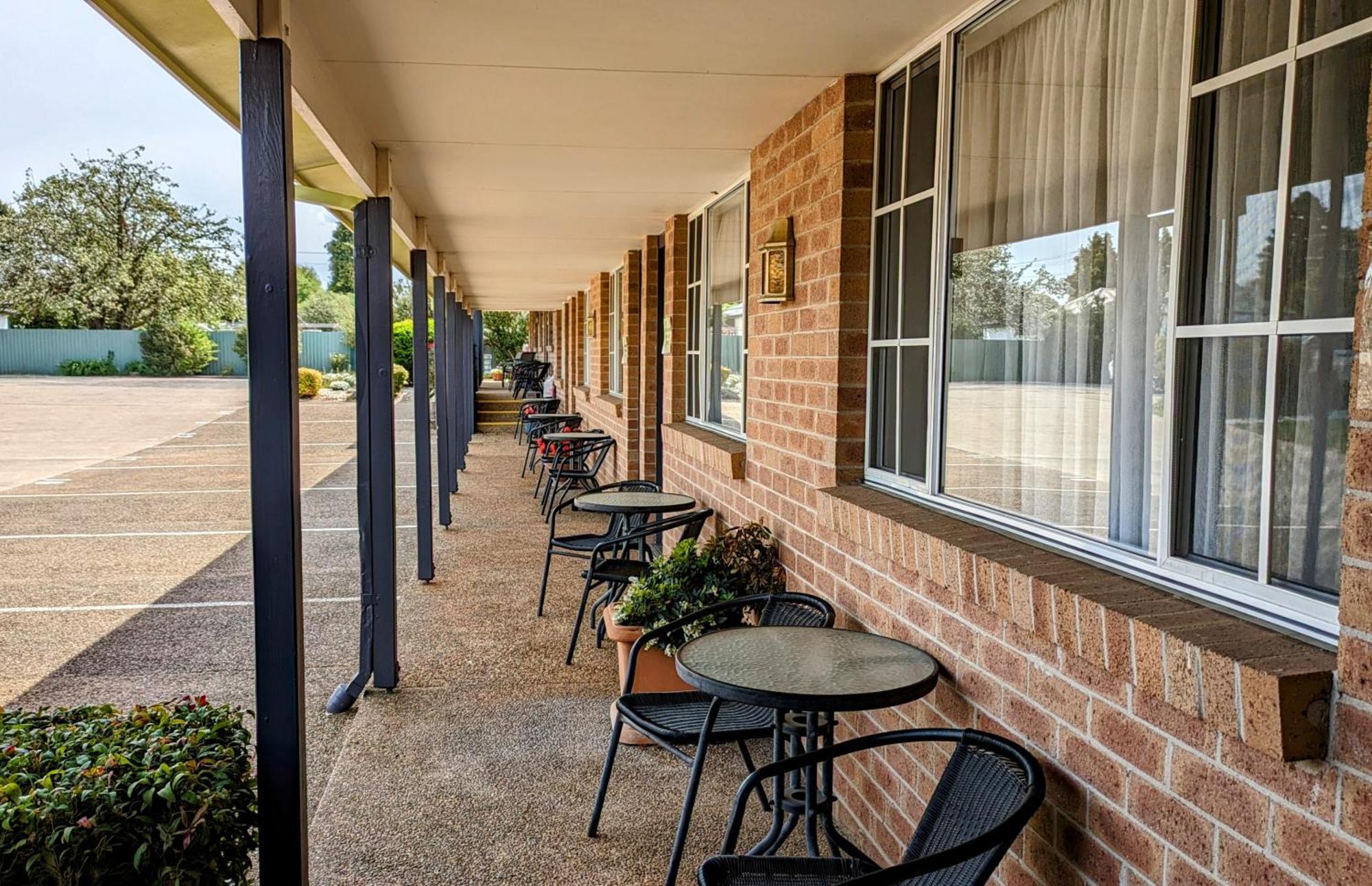 Highlands Motor Inn Oberon Exterior photo