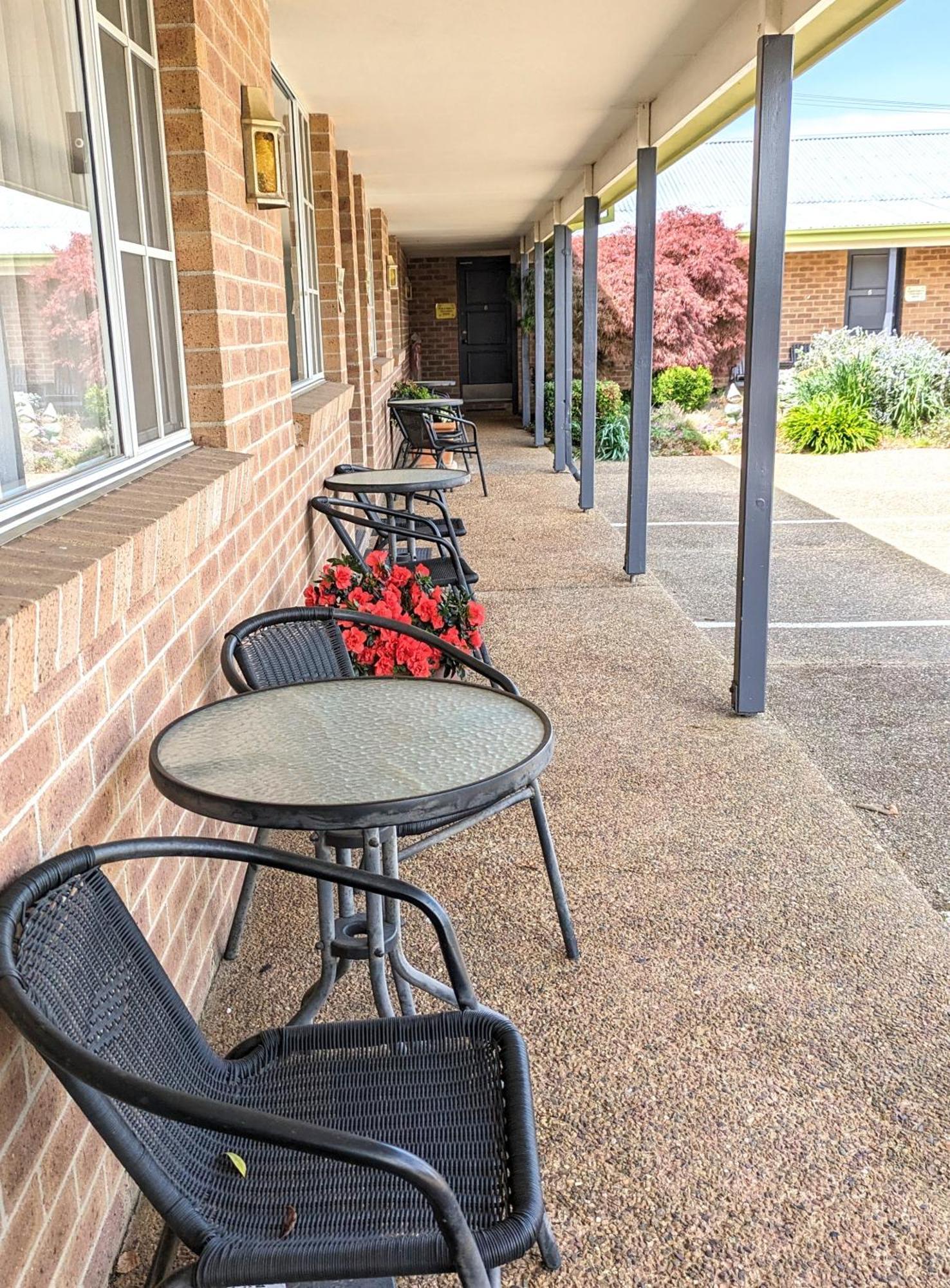Highlands Motor Inn Oberon Exterior photo