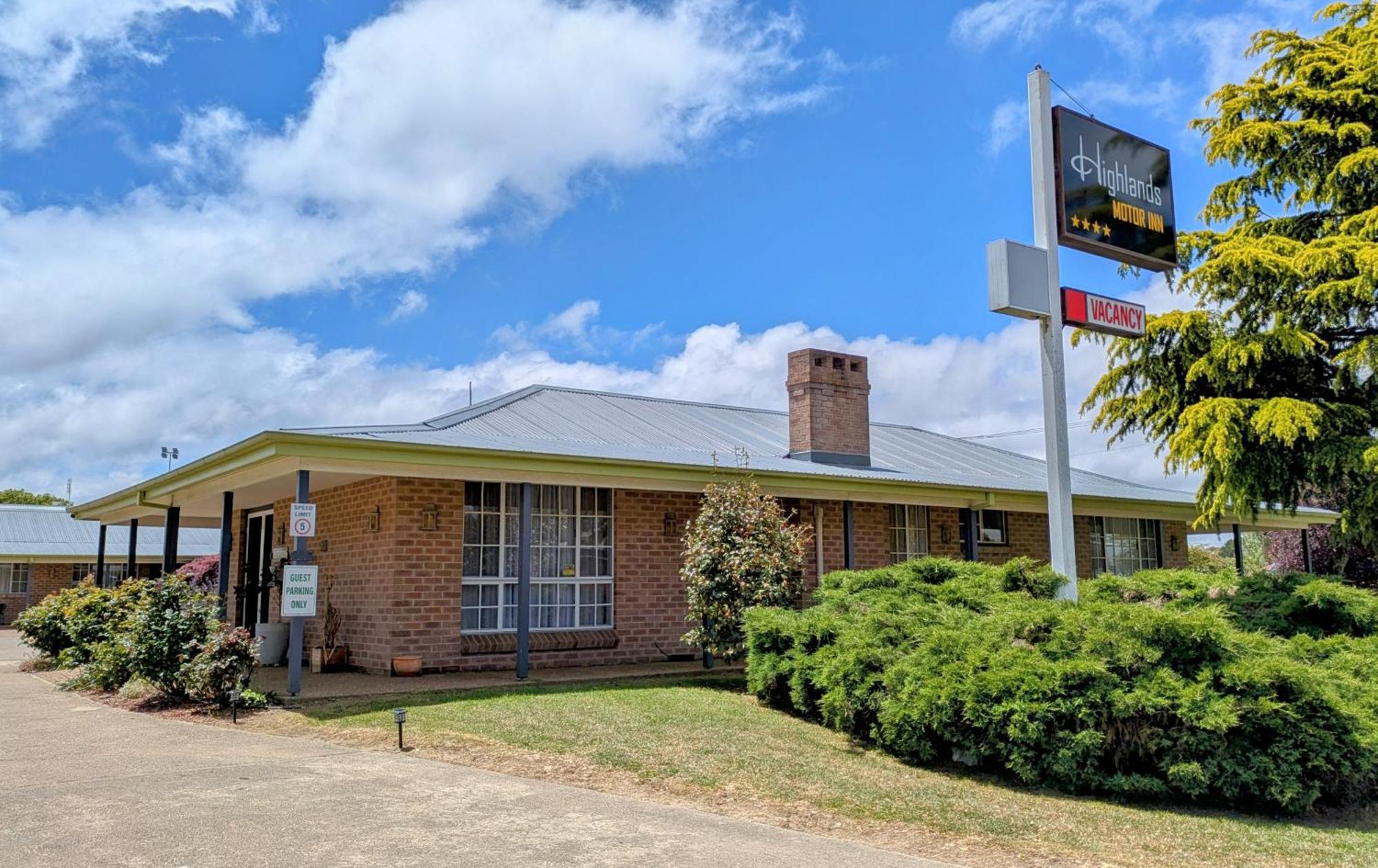Highlands Motor Inn Oberon Exterior photo